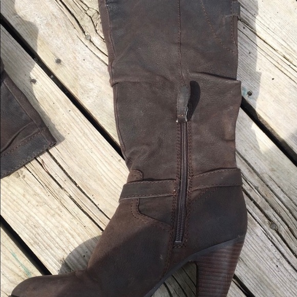 Guess high heels boot 👢 - Picture 3 of 4